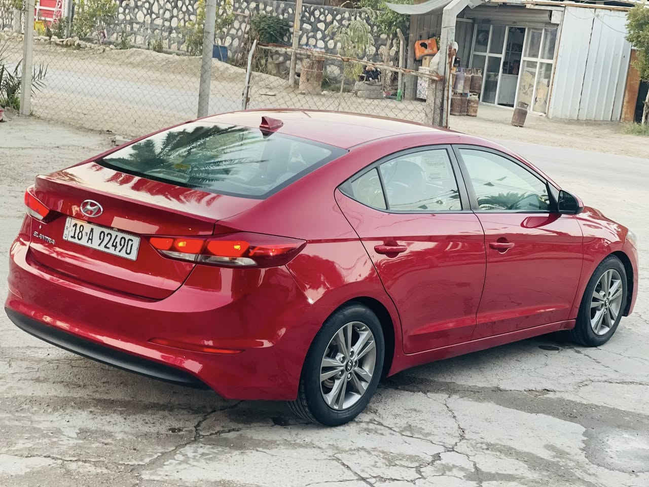 النترا ٢٠١٨ كفاله فقط ربع البنيد
محرك ٢٠٠٠ دوش كفاله من الفتح ولتبخير ولتنقيص 
ماشيه ٩٨ الف ميل 
رقم بابل باسمنه 
السياره بدون خدوش ورصعات 
لا تقارنها بالمهجومات ممشاها جدا قليل 
وتعتبر كفاله 
شاشه لمس تحكمات مقود 
مودات قياده 
كلشي جاهز بالسياره من حداديه تخم تايرات 
منضومه بانزين بلكات بخاخات كلشي جديد سيرفس كامل 
جيك انجن ما مشتغل 
حجر بيئه موجود 
ليبل واحد السياره اي قطعه ماكو تبديل 
السعررررر ١٣٥ وبيها مجال 
رقم بابل 
عنواني بابل شارع السياحي 
***********
