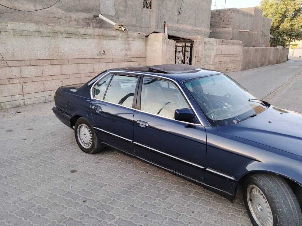 سلام عليكم بي ام البيع 735بلاد محرك وكير مكفولات محرك كهربائيات شغاله سياره حلوه كفاله من ضربه تبريد نقص غاز فقط.  سياره حلوه مثل ماتشوف بصوره.  الشراي يتصل بي خير ويدلل  عنوان البصرة. السعر 29 الرقم الهاتف *********** مكلف ب نشر ماعرف عنها شي. اتصال

