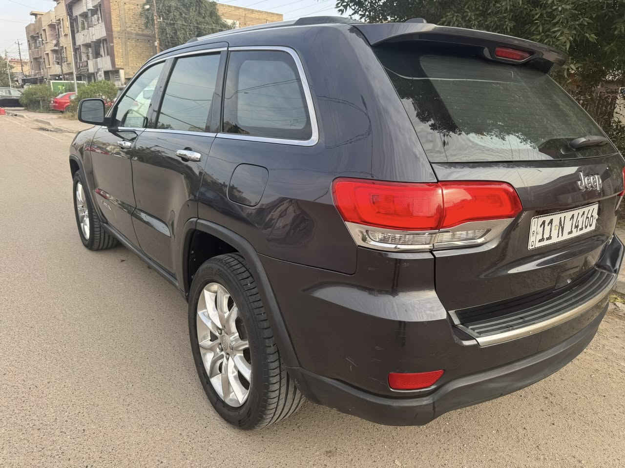 جيب لاريدو موديل 2014 المرغوب
مكفوله كير و مكينه 
كفاله شواصي ايرباكات
ويل 20 
تخم تاير جديد
منضومية زنون اصليه
رقم دولي بكان سياره بغداد شعب   بيها سونر يم ل مندلاوي السياره بيه 3 قطع صبغ 
جديد مسوي بقل منها سعر قفل 🔏 155  شراي هاذه رقمي ***********
