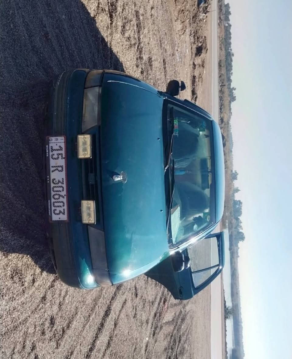 السَلٱمٌ عـَلـْيگمّ-ۈرحـْمّـٌة ٱللـّہ ﯙبُرگـّاتہ

سيارة- للبيع  او مراوس بسيارة بستا -
نوع السيارة سيفيا موديل 1993
للون زيتوني
سياره نضيفه كما موضحه بل العين
سيارة اوتماتيك  مسكر
المكينة خير م̷ـــِْن •اللّـہ̣̥ لاتنقيص ولاتبخير
الگير  خير  م̷ـــِْن •اللّـہ̣̥
السيارة كلش حلوة
دواخله حلوة الفان شغال
كهربائيات كلها شغاله
تخم تاير عدد4 جدد
رقم انكليزي
سنوية لل29
بأسمي تحويل ثاني يوم واتعهد بكلشي 
الاستفسار ع صاحب السيارة
***********
