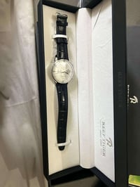 ساعه للبيع نوع ليف تايكر وكاله سويسريه اصليه للستفسار 07716552914 REEF...