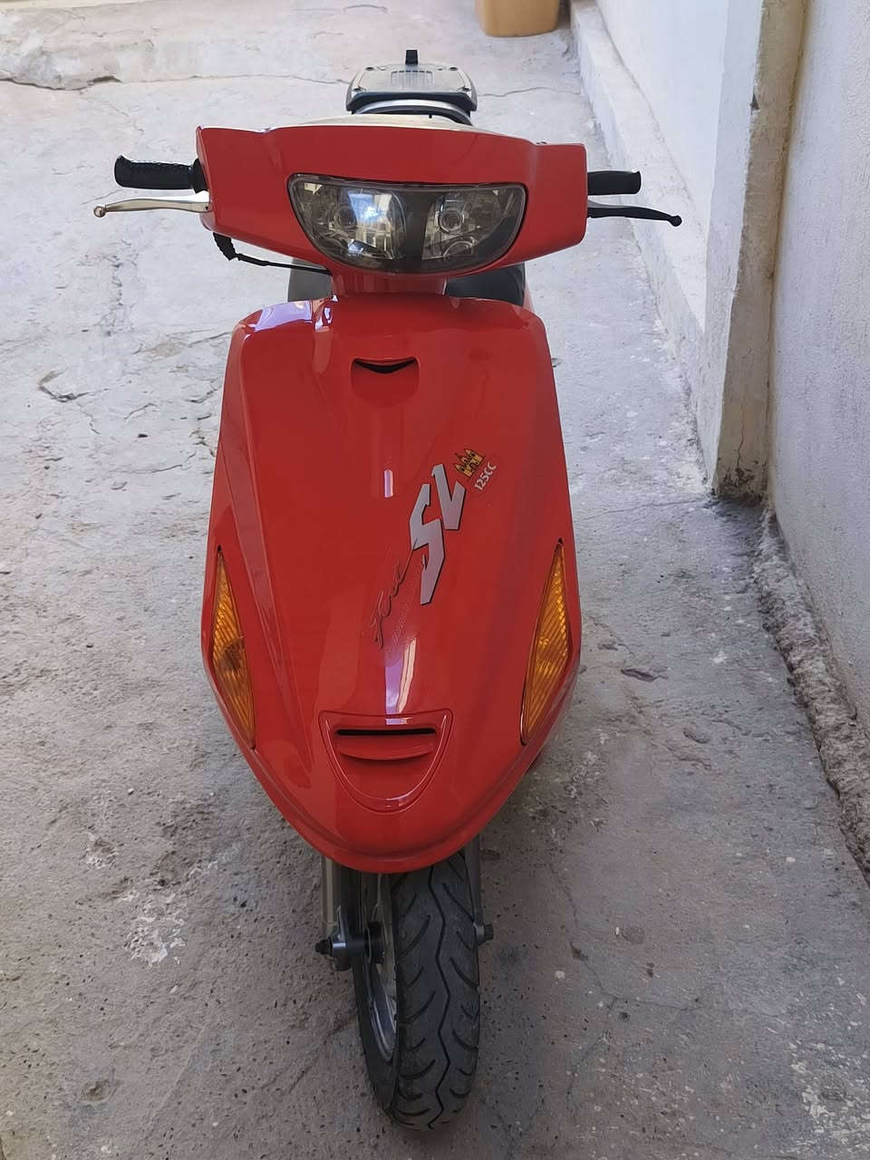 فراشه نظافه فول ٢٠٠٧  لون احمر  الحجم ١٤٠  نظيفه جدا جدا  *********** السعر ٦٥٠
