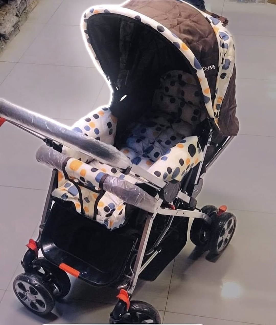 عربانة اطفال دبل فراش  جلوس ومنام يده 

تصير امامي خلفي 

التاير الحجم الكبير مو الصغير 

السعر50  الف 

خدمة توصيل بغداد.  والمحافظات 5000🚕🚕🚕 

#عربانة #عربانة_اطفال #عرباية_أطفال#اكسبلور #عربات_اطفال 
#العراق #بغداد


**إذا كنت صاحب هذا الإعلان وتريد حذفه لأي سبب، رجاءا أرسل رسالة إلى الدعم الفني**