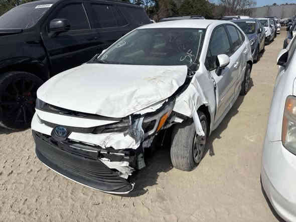 كورلا هايبرد #ياباني موصيني وارد امريكي مصلح ومرقم بغداد وكامل م 2023 ماشيه 65
السعر 165 
*********** بي واتساب ايضٱ
