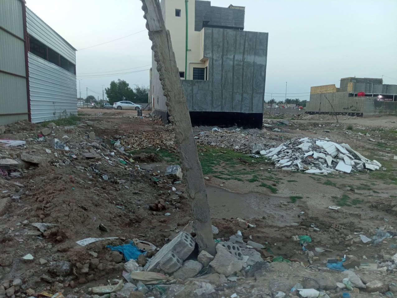يوجد قطعة طابو صرف
المساحة 105 الوجه 7 والنزال 15
محيزم 2 إفراز الشهداء 
تبعد 20متر متر  عن شارع 100
للاستفسار مراجعة مكتب الشارقة للعقار مقابل مسجد الرحمن الاتصال اوعبر المراسلة ***********
