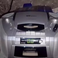 راديو ومسجل وسيدي نظيف حيل فقط قبق مال باتريات مفقود كله شغال سعر 25 ع...