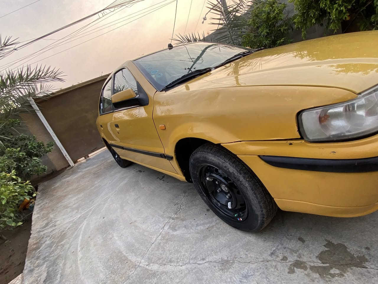 سلام عليكم سمند مديل ٢٠١٢ للبيع سياره واحد عله واحد مثل ما موضح بل صوره مكينه كير فول لا تبخير ولا تنقيص مكينه صار سبوع من شادها جديده كهربائيات كلها شغاله عالي ابيض ناصي زنون اشاير تحكم مري شاشه حديثه انترنت ابطاين رياضي سبورت تكم كامل تخم تاير السياره فول فول بغداد سعرها ٣٧ وبيها مجال  ***********واتساب وتصال
