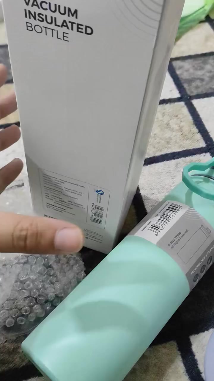 متوفرة هاي القطع انطونه سعر كوب العدد 4 وهاي الحافظه عدد 1


**إذا كنت صاحب هذا الإعلان وتريد حذفه لأي سبب، رجاءا أرسل رسالة إلى الدعم الفني**