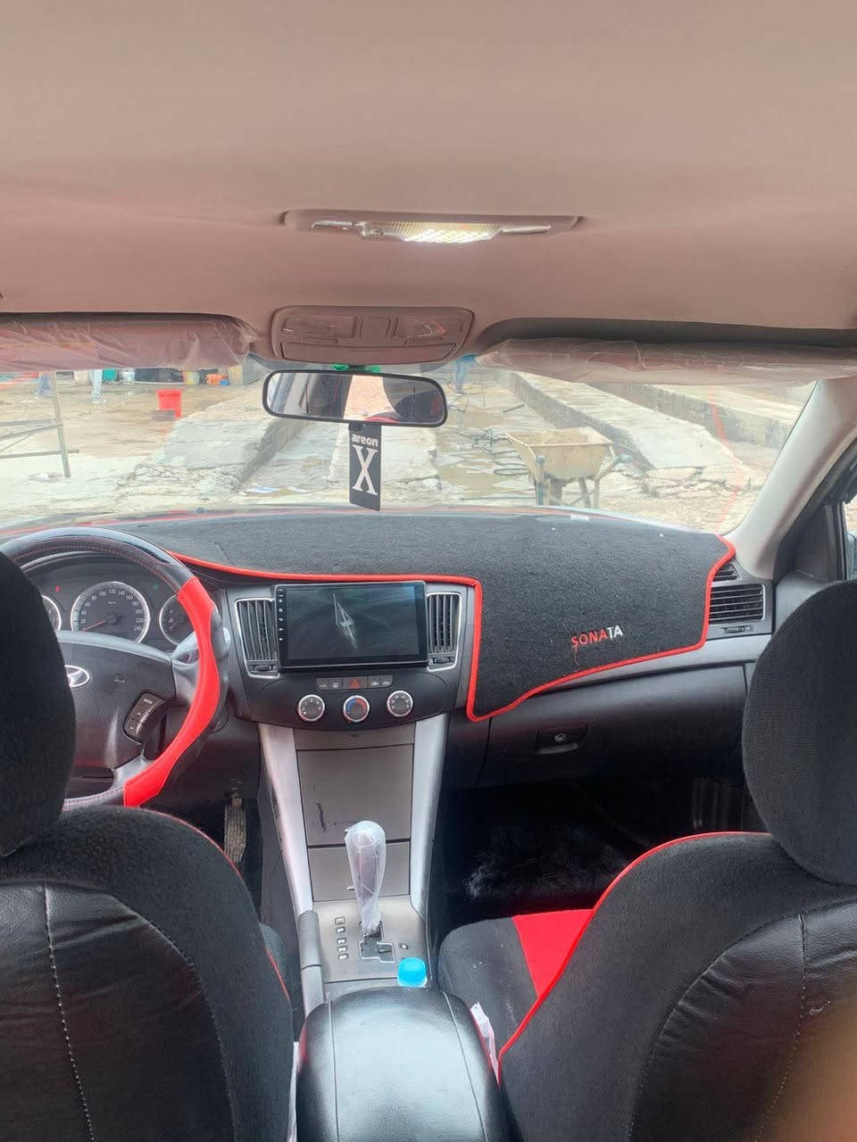 سلام عليكم سوناتا موديل 9ممكينه 2400سياره جاهزه وارد كوري السعر 105وبيهامخال المكان واسط العزيزيه ***********
