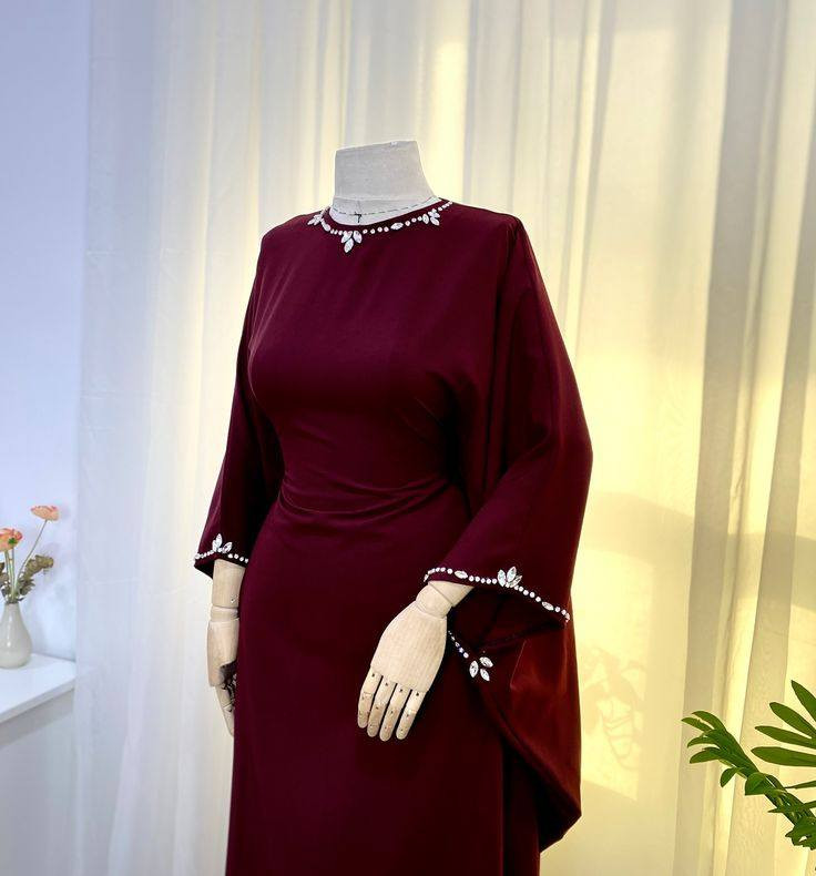 اكيد راح تحتاجين عالم الخياطه بس عالم الخياطه غير ويانه هلمرة  ابد لاتحتارين  ولكل راح تسائلج
شغل وترتيب وبأسعار تناسب الجميع


**إذا كنت صاحب هذا الإعلان وتريد حذفه لأي سبب، رجاءا أرسل رسالة إلى الدعم الفني**