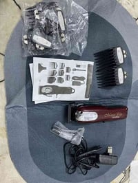 مكاين حلاقه جددد اصليه بسعر مناسب رقم. 07715408522