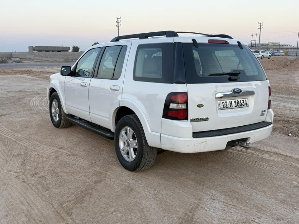 للبيع موديل ٢٠١٠ خليجي سياره خير من الله السعر ١٠٥ مكان ديالى ***********
