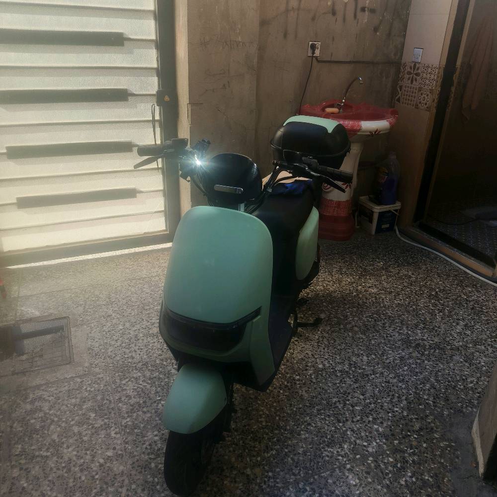 سلام عليكم دراجه شحن ريان تواير جدد نضافه فول بطاريات ملف بعدهن جديدات تمشي خمسين كيلو سرعته لحقيقيه 55  ترهم للكبار ولصغار نضافه فول كهربائيات من كلشي نضيفه لسعر 475وبيها مجال و هاذه رقمي ***********وتساب ورصيد
الموقع الحريه الدولعي شارع الغاز وياه كامل ملحقاته