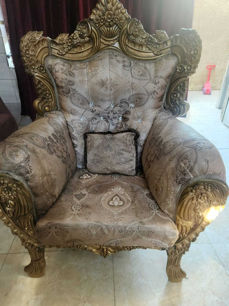 تخم اخو الجديد ١٠ مقاعد  العنوان البلديات واكو توصيل بكروه ***********
