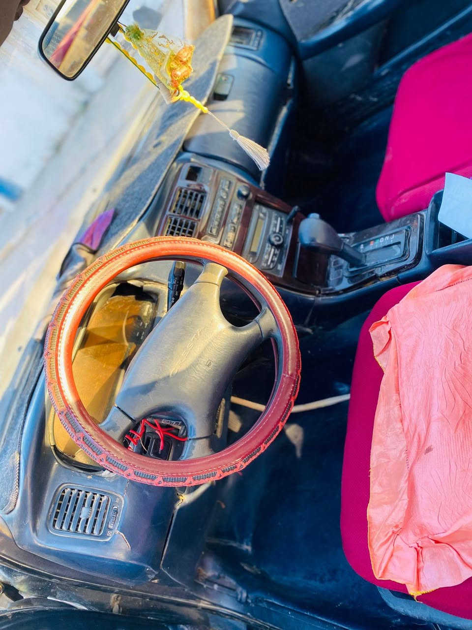 كرسته للبيع بسمي تريد مداور تريد وكاله موديل 2000 مصفره هيئه وغرامات الاستفسار على هاذا الرقم *********** السعر 45وبيه مجال
