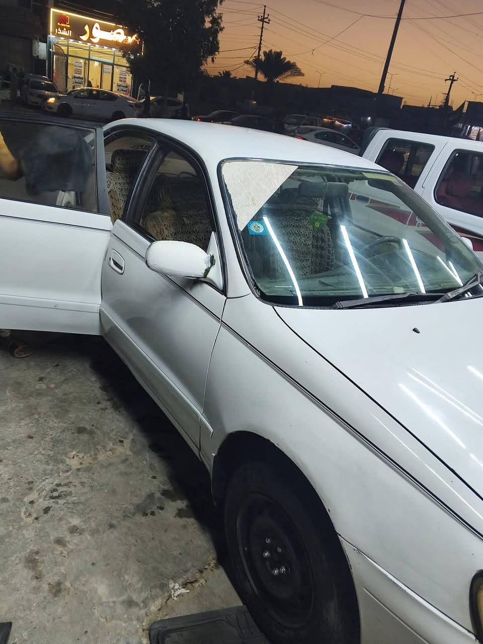 كرونة نفخ موديل 93 مشروع وطني نجف باسمي رقم إنكليزي جديد سنوية لغاية 2031 هزة جديدة مكفولة كير ومحرك ومن الكصة ومن متومة  ومن نقل جثة مداور ثاني يوم كلة شغال كهربائيات تحويرة نجف فوك وجوة منظومة كاملة مال ملكة فابريته وفان وفريز ملكة التبريد ثلج السيارة خير من اللة ماعايزة شي السعر 47 وبيهة مجال قليل حك الجية مكان سياره نجف مكلف بالنشر  رقم صاحب سياره ***********
