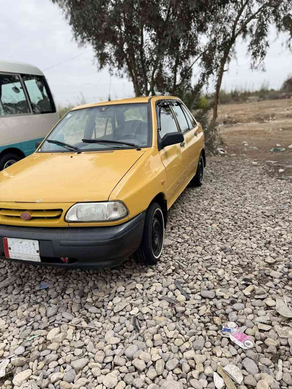 سلام عليكم سياره سايبه للبيع رقم واسط تحويل ثاني يوم سياره جاهزه من كلشي تبريد ثلج  تخم تاير جديد حداديه جديده موديل 15 مكان السياره كوت مركز المدينة السعر الاتصال على الرقم ***********
