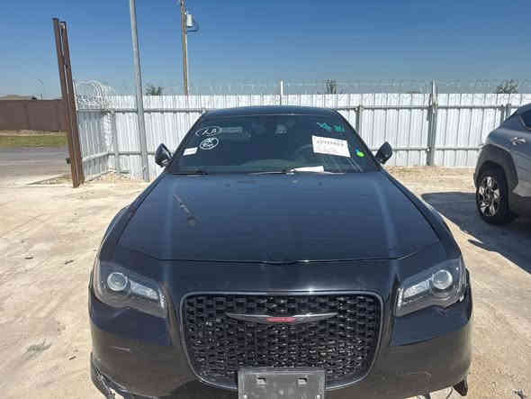 كرايسلر اوباما 2022
فئة S 
فول مواصفات للاخير
بانوراما
كشنات خزن
تدفئه كشنات وتبريد
كشنات حضن مختمه S
ماشيه 70 الف تقريباً 
رادارات مري
ورادار جانبي وخلفي
حساسات خلفيه 
وحساسات امامية
دخول السياره بكتاب ضباط
موعد الوصول    12/28 
تستلم واصل مرقم باسمك
السعر 278 ورقه شامل كل شيء
موقع الشركة بغداد زيونه 
للاستفسار
*********** متوفر واتساب
