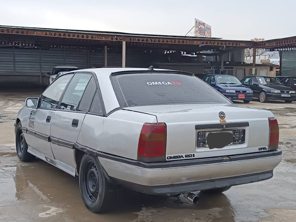 ئۆپڵ ئۆمیگا بۆفرۆشتن 🇩🇪
مۆدێل 1990
مەکینە 2.0
سڵایت 
جام کارەبا 
بێ دەعم و لێدران 
گێڕ و مەکینەی بەشەرت 
تەقەو ڕەقە بەشەرت 
کارەبای بەشەرت داروبەردی ئیشەکات 
گەرمیو فڵچە و هەمووشتێکی ئیشەکات 

حاسیبەی لەگەڵە بەشەرتی ئەوەلیات

سەیارەکە زۆر پاکە ماڵی دۆستە 
سعری 16 گەڵا قفڵی 
ناونیشان سلێمانی تاسلوجە 
ژ : ***********
ژ :*********** السليمانية, العراق
