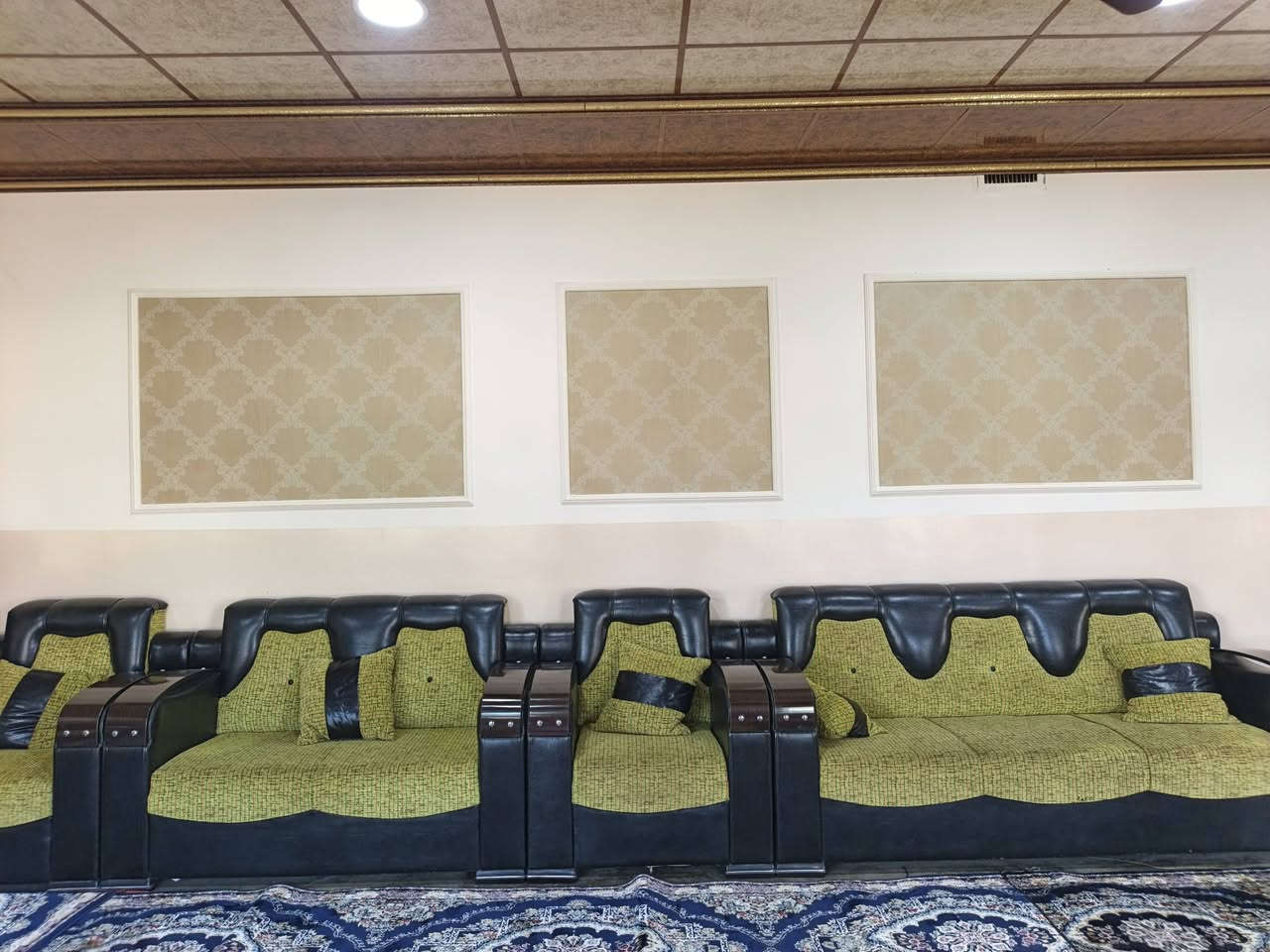 تخم قنفات عدد ٢
نظافه فول شرط شغلهن درجه اولى 
***********
