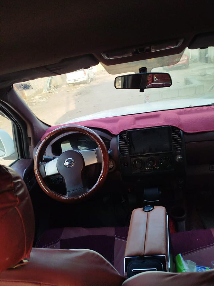 نيفارا مديل 2009 السيارة جاهزة مكينة ويكير وضفيرة وكاردن واكسن جدد رقم بصرة الانكليزي سنوية لل 30 مكانها بصرة سعر 90 وبيها مجال قليل حك الجية رقم الهاتف ***********
