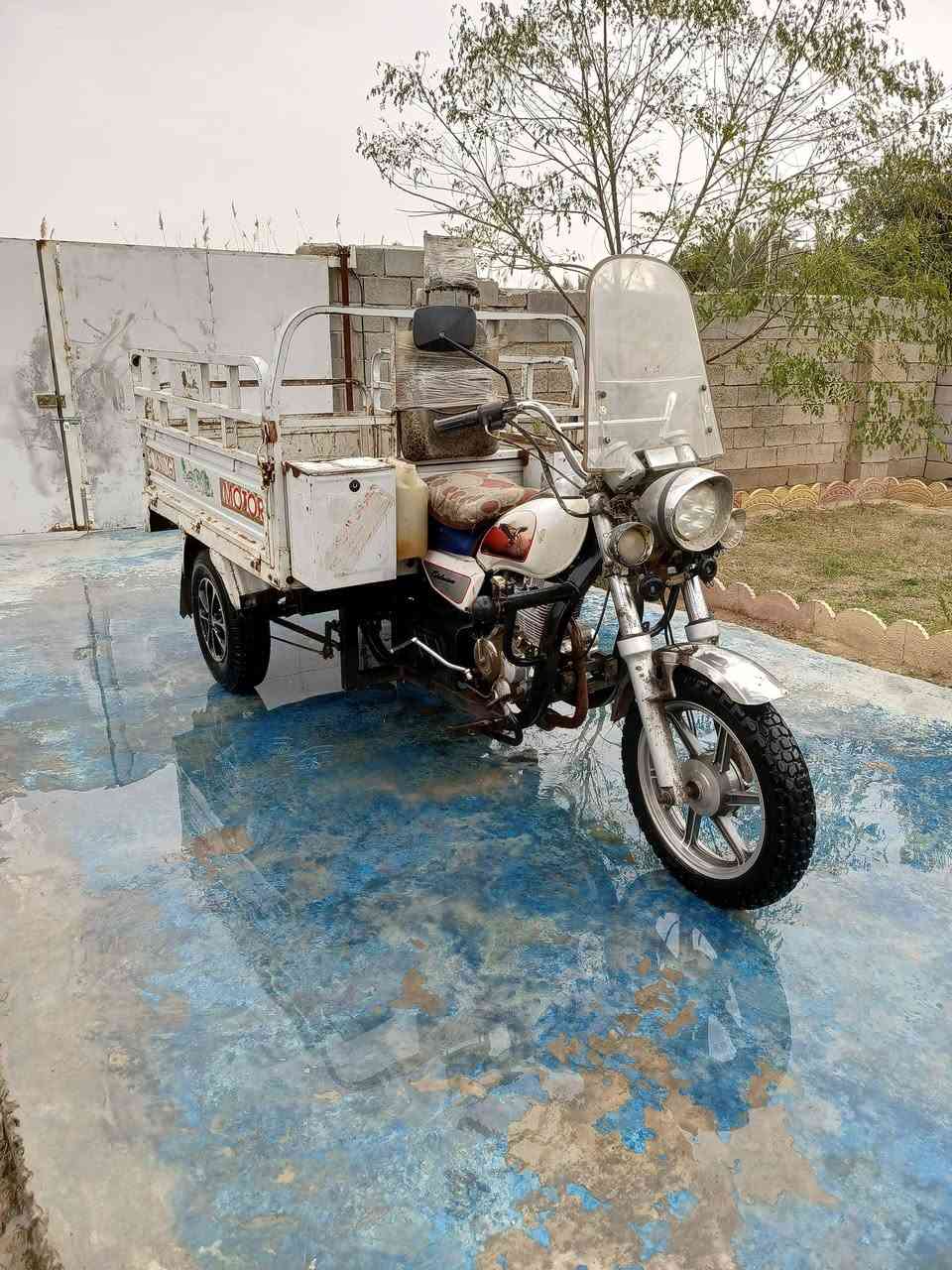 السلام عليكم ستوته للبيع ام طير موديل 2018مكينه 2022اوراق كامله أصولي تخم تاير جديد اينقص ما بيها رقم الهاتف ***********
