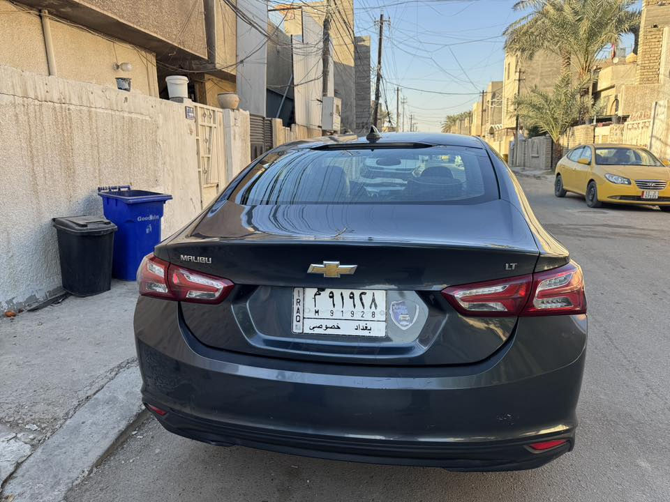 السلام عليكم
ماليبو 2020 LT كلين بدون حادث  

1500turbo 

كامرة دوارة

4 بصمات 

شاشة كبيرة 

كشن كهربائي

تدفئة كشنات 

تحكم ستيرن 

كار بلي 

اندرويد اوتو 

كروس سرعة

قطعتين تبريد مناخين 

ادامة كاملة عليها 

اوتو ستوب 

سيااارة جاهزة من كلشي شغل واطلع 

معوقين بعدلها 10 اشهر تصير حرة 

بيها حادث بالعراق بجهة الصدر وباب معدل ومامبين شي 

السونار موجود بالمنشور وكلشي كاتب 

مستعجل على بيعتها 

السعر 103 وبيها مجال جداً بسيط 

*********** موجود واتساب 

مكاني بغداد الجديدة النعيرية
