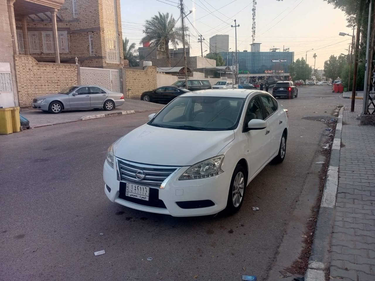سلام عليكم نيسان سنترا 2019 بيها رشات قليله صبغ  سياره جاهزا مكينه كير حدادا تبريد تخم تاير ما بيها اي نقص العنوان البصره شط العرب *********** السعر 98 مكلف بلنشر البصرة, العراق
