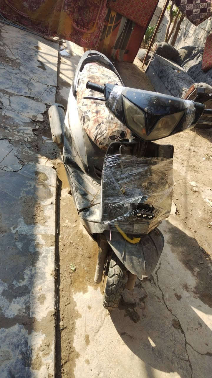 السلام عليكم من رخصت الادمن دراجه ثعلب 140 خير من الله صوتهه ناعم كلش شرط نكره سلف س عر 250 قفل التفيده يتصل المكان بغداد الدوره للتواصل متوفر واتساب ***********
