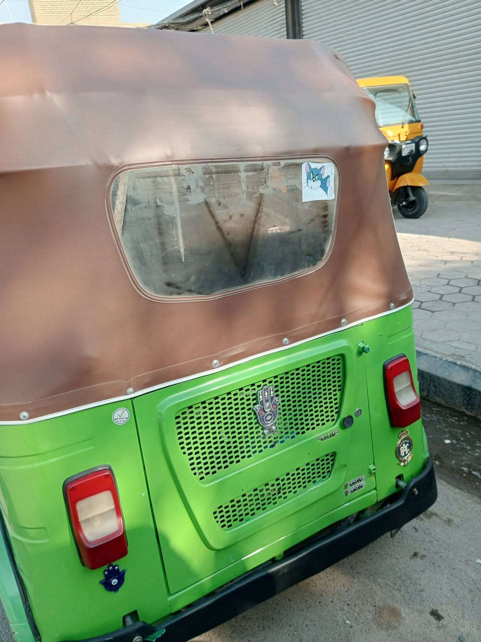 سلام عليكم تكتك 21شهر 11 للبيع بيها صبغ عام لون تفاحي جماليه مكينه مكفوله السعر 7500 بها مجال بسيط التواصل ***********
