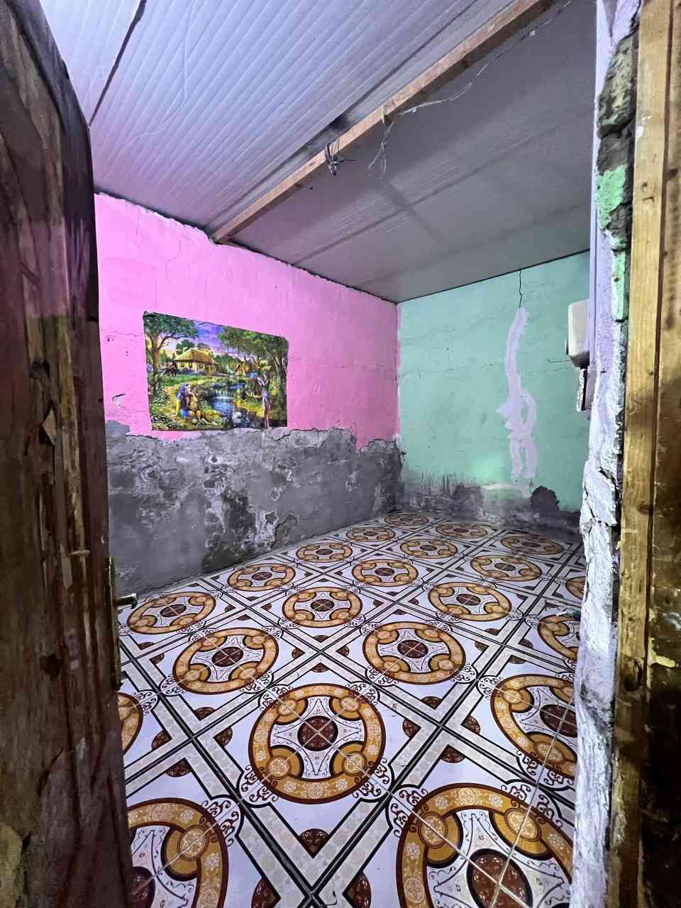 السلام عليكم يتوفر بيت حواسم في الجمعيات قرب الضريبه مساحته ١٣٠ متر بي 3 غرف ومطبخ خارجي سعره ١١ وبي مجال بسيط لليشتري
تواصل خاص للجادين الشراء البيت فقط او التواصل عله هاذا الرقم ***********
