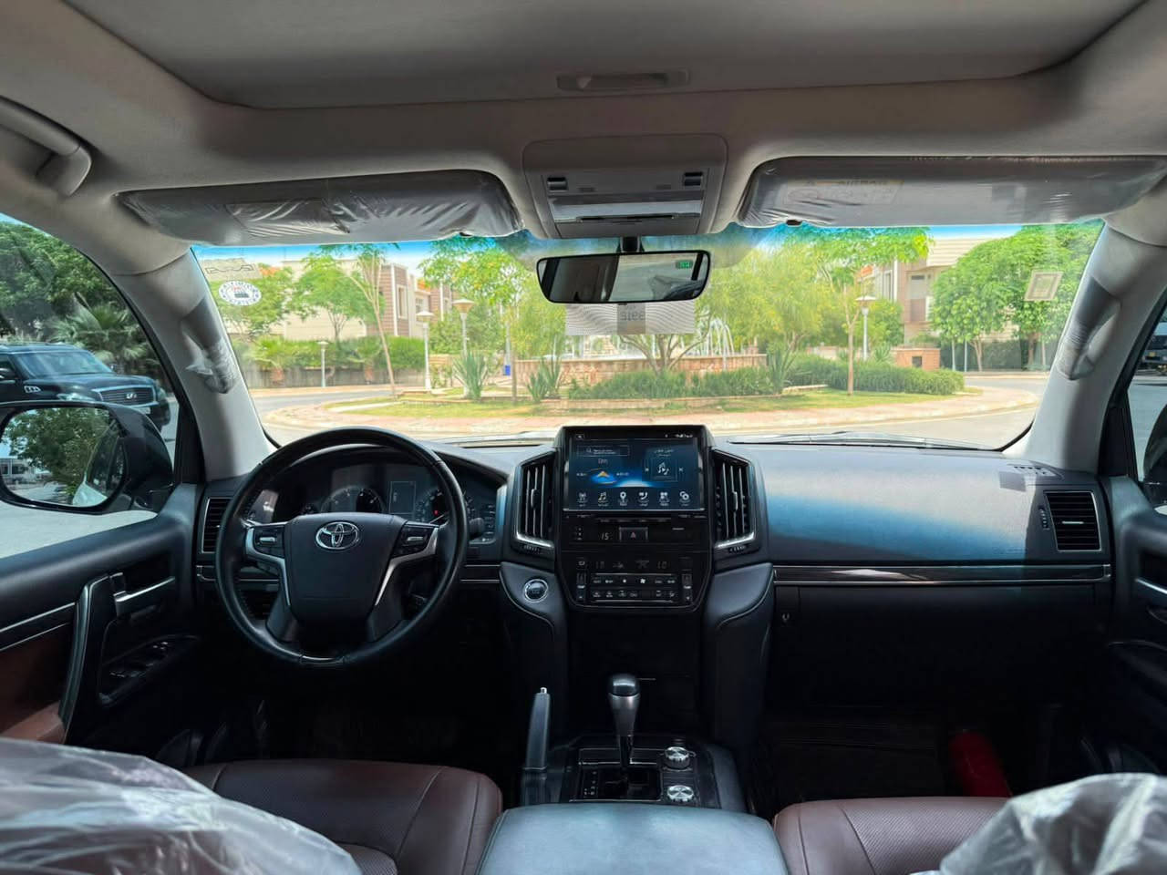 تويوتا لاندكروزر 2021 GXR Grand Touring
مكينة 8 سلندر
ماشية 78 ألف كم فقط
3 شاشات
مفتاحين وكالة
كاميرا خلفية
فتحة سقف
كوشن جلد
تبريد مركزي
بصمة وتشغيل
ثلاجة

🟪 السعر  :: الطلب في التعليقات ويوصلك مباشرة ✍️ 📩

لايت LED وزينون
دبل أكسل
4 تايرات جديدة
السعر: بالكومنت يوصلك مباشرة
دعمات شرط دعمات
بدون صبغ، بدون سردة، بدون شوط، وبدون أي تبديل
باقية على وكالة الشركة
سنوية جديدة لحد 2031
باسم المالك
التحويل والغرامات شرط
ما تحتاج أي مصرف
القير والمكينة شرط وما بيها أي مشكلة

رقم صاحب سيارة
***********

