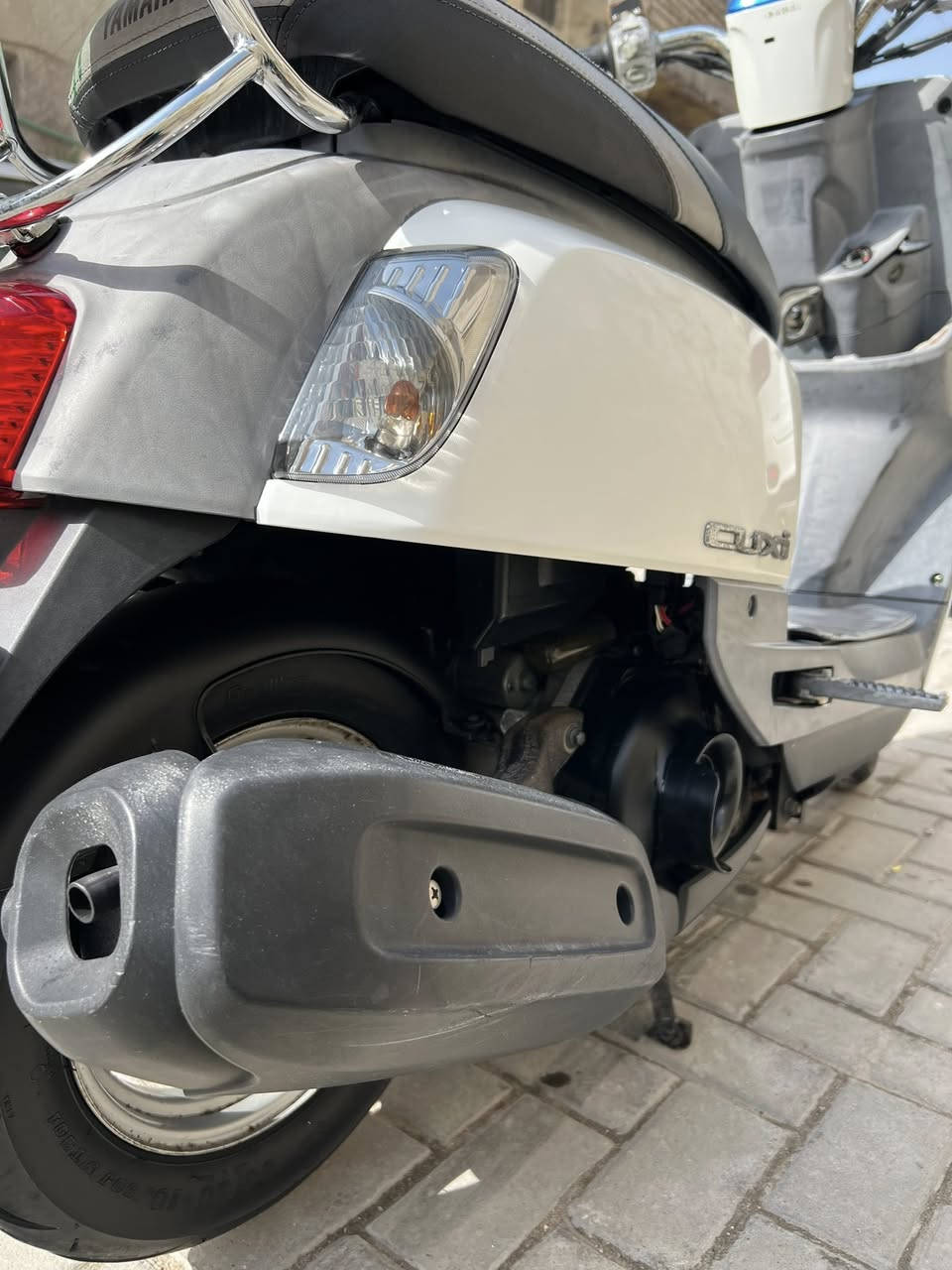 سلام عليكم دراجه بوليس مسطره حديثه للبيع دراجه مكفوله كفاله صار شهرين نازله من رمبه جبته ماشيه 4900 هسه ماشيه 5الاف و500 الاستفسار اتصال ***********مكاني حريه
