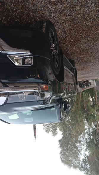 سلام عليكم لاندكروز21فول 1/1شركت ساز 8سلندر مكفوله ماعده بارد أقل الشبر ماشيه95السياره جديده رايده735 للاستفسار ***********
