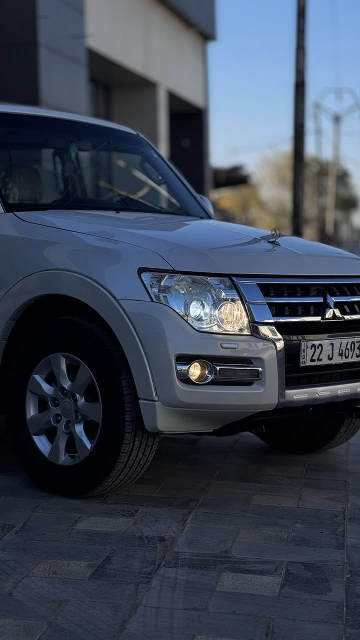 للبيع باجيرو 2017 خليجي مكفووله كفاله عامه حته دعاميات فول  مواصفات للاخير فتحه تحكمات ستيرن كشنات كهرباء شاشه وكامره بلاديه مري شفط فور ويل دبل كير سبير شركه ما نازل ولا مفتوح كير محرك ميكانيكيات كهربائيات كلها كلها كفاله عامه السياره حبتور وكلش كلش جديده   صدر امامي خلفي جديد مكان السياره صلاح الدين قضاء بلد
***********
