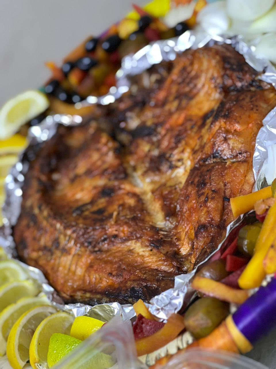 مسكوف ريحانه تدرون شنو يعجب بي نضافتة وطعم مالتهم بالسمج لبارحه اخذنه منهم ع الفطور جان ترتيب كلش حلو لان العين تاكل قبل الحلك وجان طعم 1/1شاهد الله حته اهلي كالو اول مره مطعم سمج بي حض نضافه وسمج تاره مو بايت عاشت ايدكم 
ورقم توصيل 
***********
