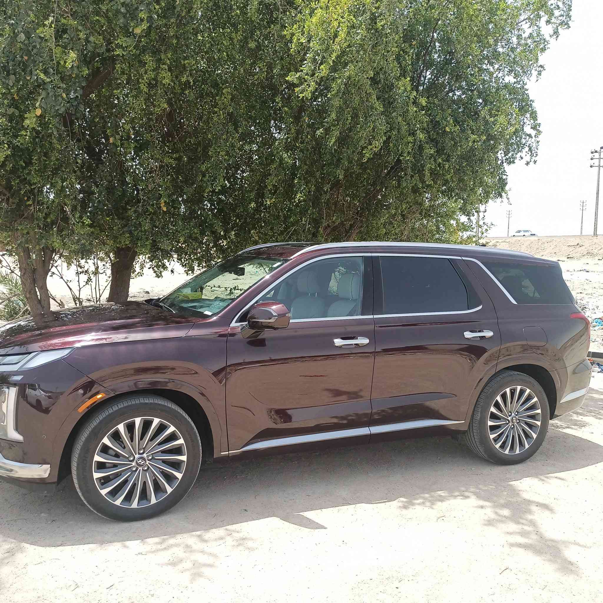 السلام عليكم
هونداي بلاسايد كلكرافي 24 /.     1/1 فول مواصفات مواصفات بلسايد كلكرافي معروفه بصره باسمي شهداء 
اللون كرزي 7راكب حجم المحرك 3800 / 6 سلندر/ 
 داخل ابيض 
كشنات منفصله 
ماشيه 17 بأمريكا 
6 كاميرات 
6رادرات 
تقديم تأخير 
تشغيل عن بعد 
تبريد خلفي 
تبريد كشنات امامي 
تحكم استيرن 
صندوق متعدد الفتح 
مرايه جانبيه تعتيم 
كشنات كهربائي 
وبعد كثير من المواصفات لم تذكر كلكرافي 24 مواصفات معروفه 
 باب أمامي صفحه اليمنه تبديل والخلفي بي بارد فقط قطره صبغ ماكو @ صور الحادث مرفقه ورقم الشاصي بدون ايرباك 
السعر (300)بيه مجال قليل للعلم السياره بأسمي 
***********
