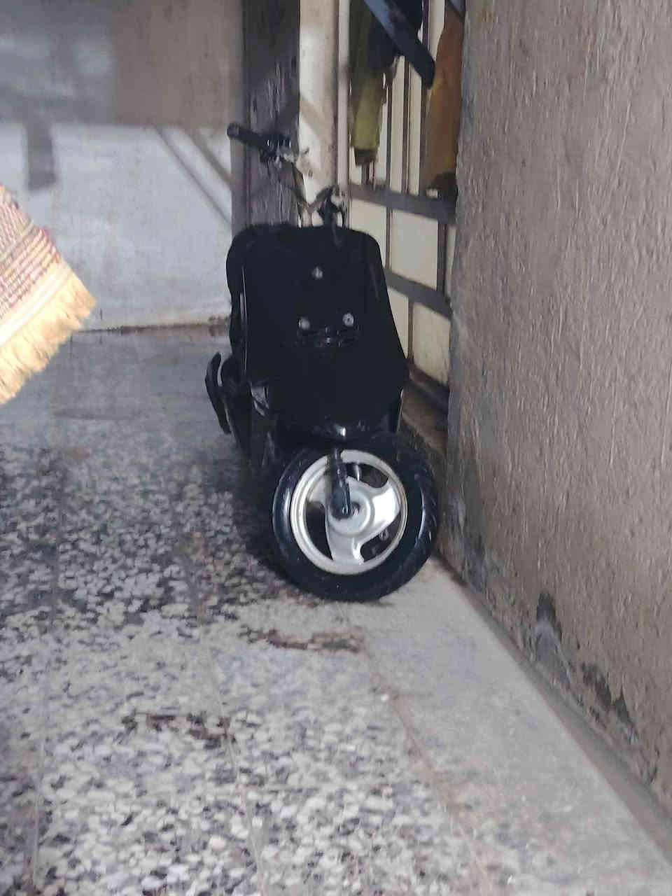 للبيع عصفوريه
محرك80
شوفت عينك دراجه 
مكاني نجف كوفه براكيه 
السعر 100 وبيه مجال حك الجيه
هاذه رقمي ***********
خاص مفتوح 🔓
