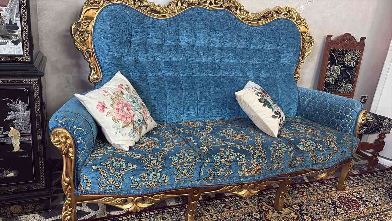 السلام عليكم
تخم قنفات عشر مقاعد مستعمل استعمال نظيف وقليل للبيع
يحتوي على تسع قطع 
السعر600الف وبي مجال


**إذا كنت صاحب هذا الإعلان وتريد حذفه لأي سبب، رجاءا أرسل رسالة إلى الدعم الفني**