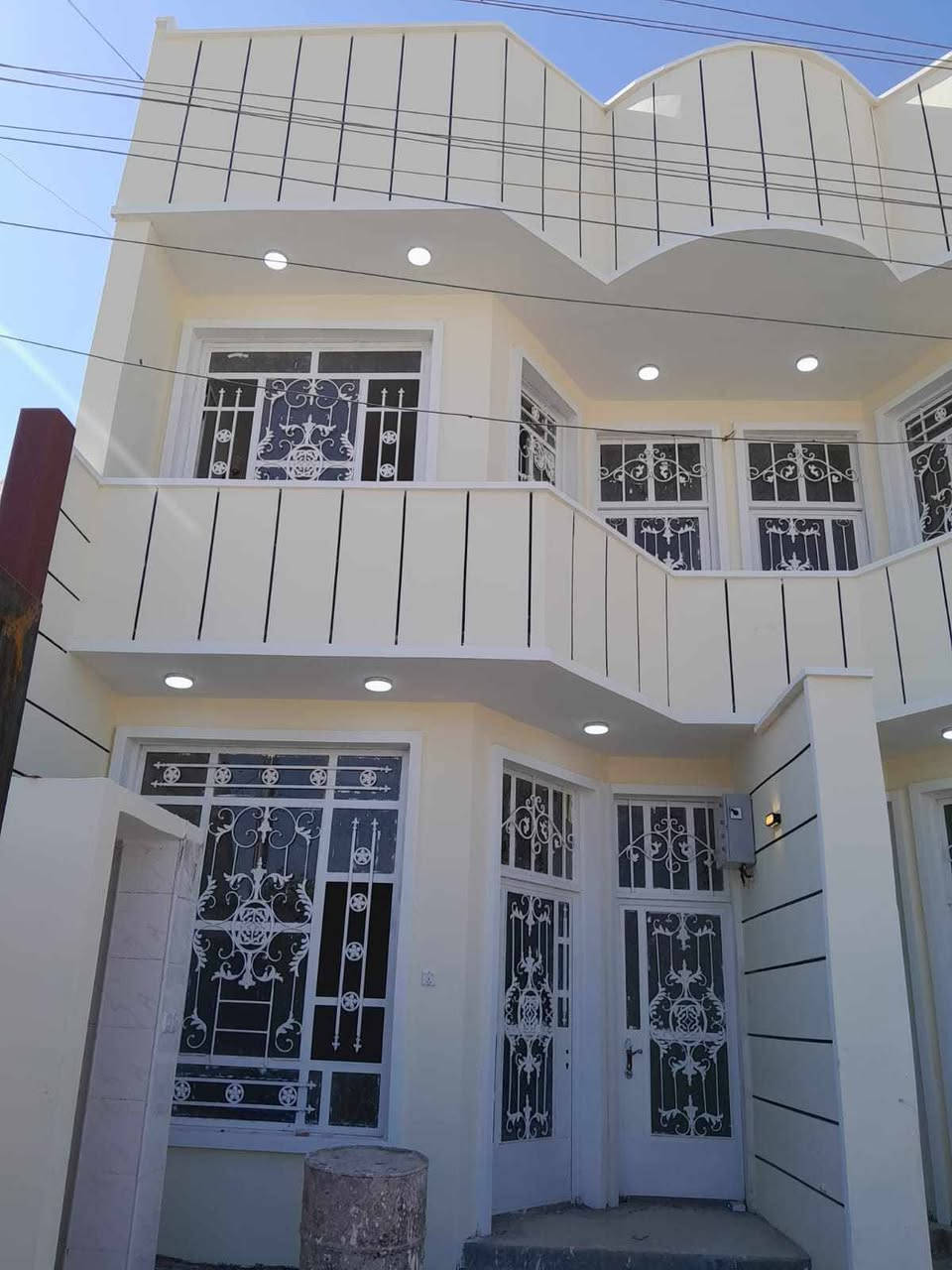 السلام عليكم اخوان خلفة صبغ وديكور وطلس وسحبات وترميم ومعالجه رطوبة وعوازل اسطح وصبغ وتطعيم واجهات وفوم بنايات منازل فنادق مطاعم كافيهات اشتغل قطعي وع المتر  عمل درجة اولى بغداد مع عقد لضمان حق الزبون ينكتب بي جميع التفاصيل  للتواصل 

***********
