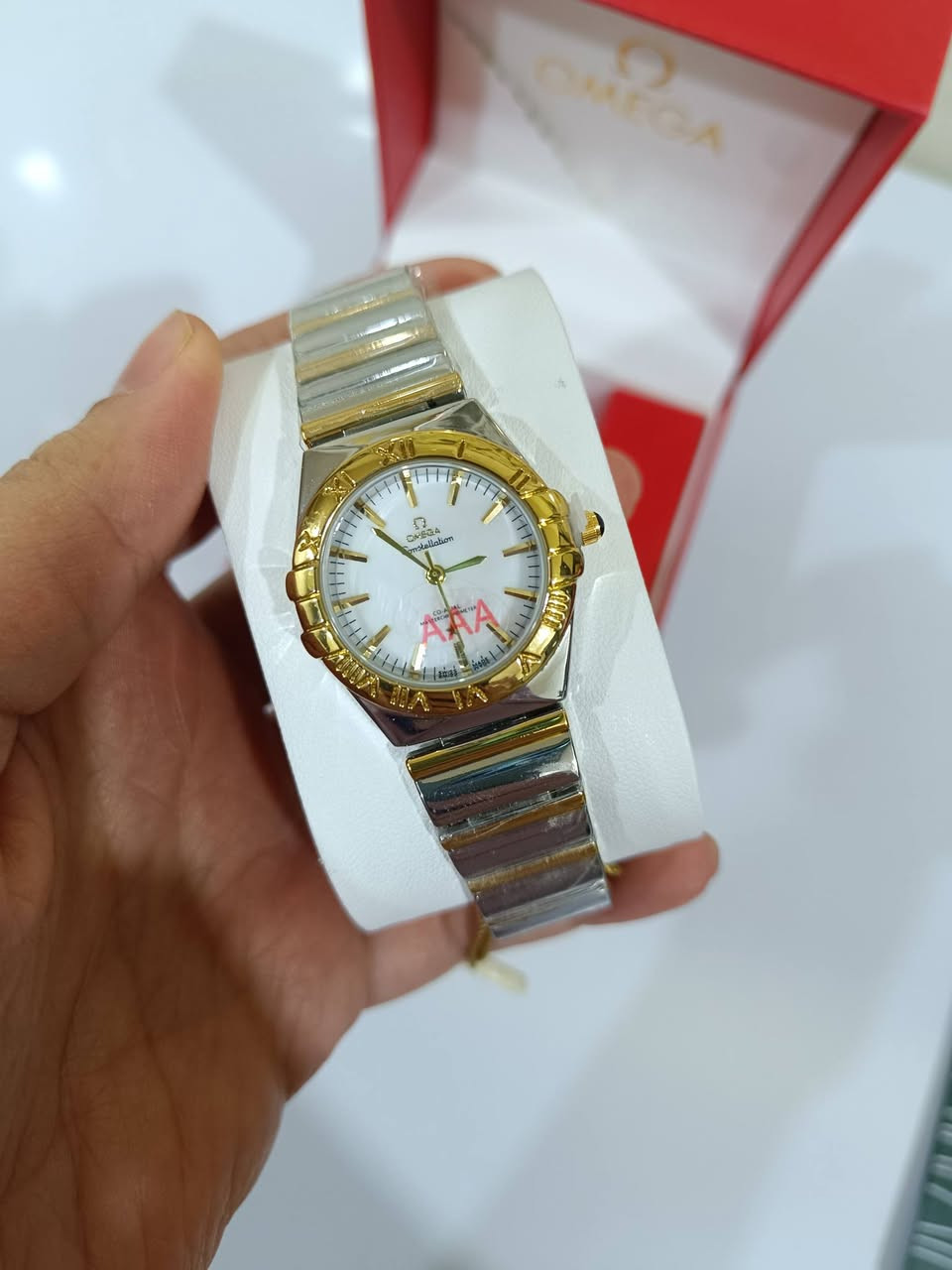 ساعه اوميكا نسائي ضد الماء قفل فراشه كوالتي عالي جدا


**إذا كنت صاحب هذا الإعلان وتريد حذفه لأي سبب، رجاءا أرسل رسالة إلى الدعم الفني**