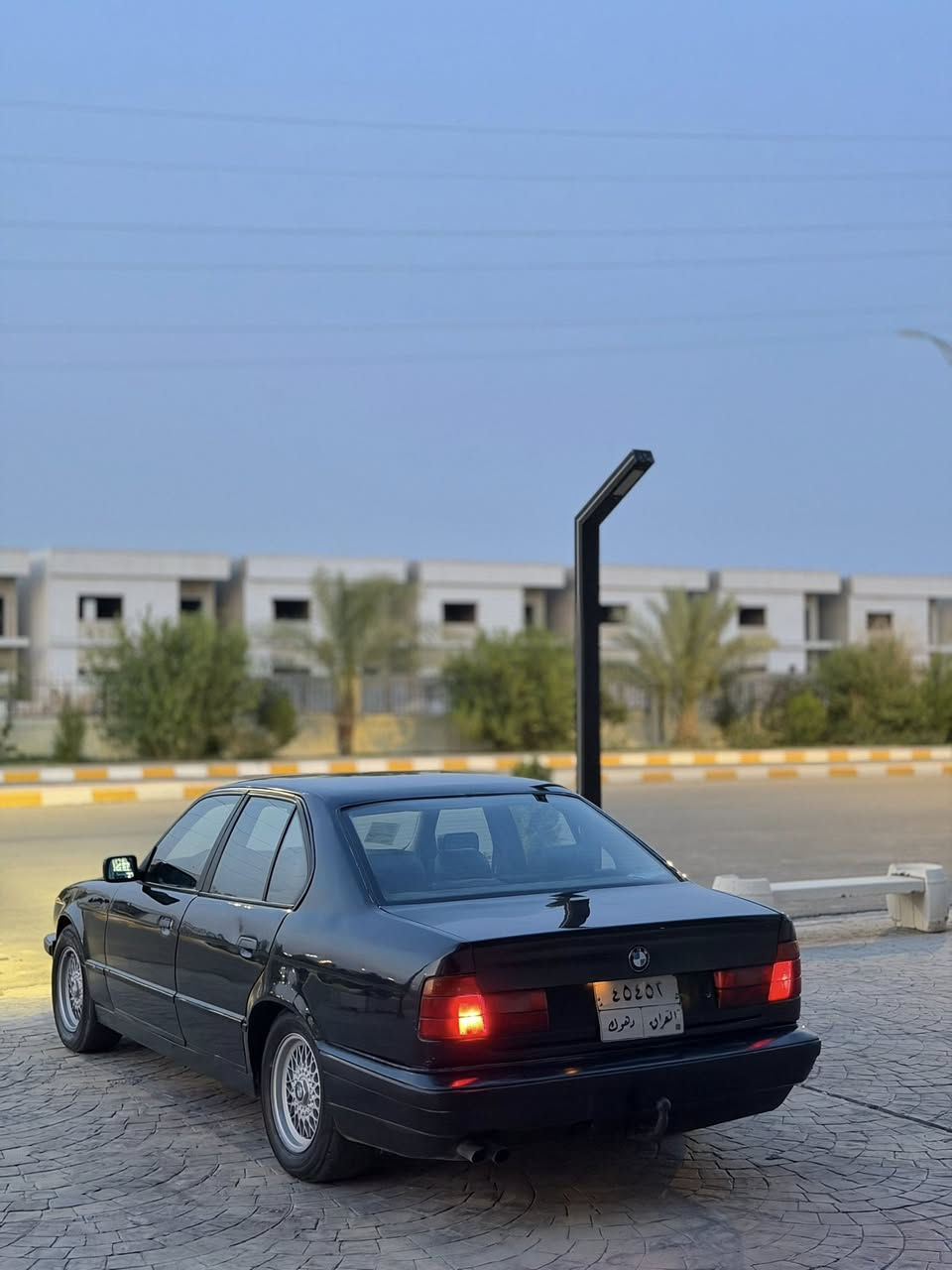 السلام عليكم بيع فقط بدون مراوس
بي ام 530/v8 اصل وفصل مكيـنه 40 موديل 1993 مكينه وكير كفاله اكسل كفاله تخم تاير جديد ويل خليه دبل جكمجه دبل ايرباك صاج ابواب ودشبول غرفه كارتير بلاديه تبريد ثلج وبعز الضهريه ولحر حماوه جوه النص رقم دهوك مميز شرط التحويل والغرامات مكان السياره صلاح الدين-تكريت السعر 68 وبيها مجال ***********
