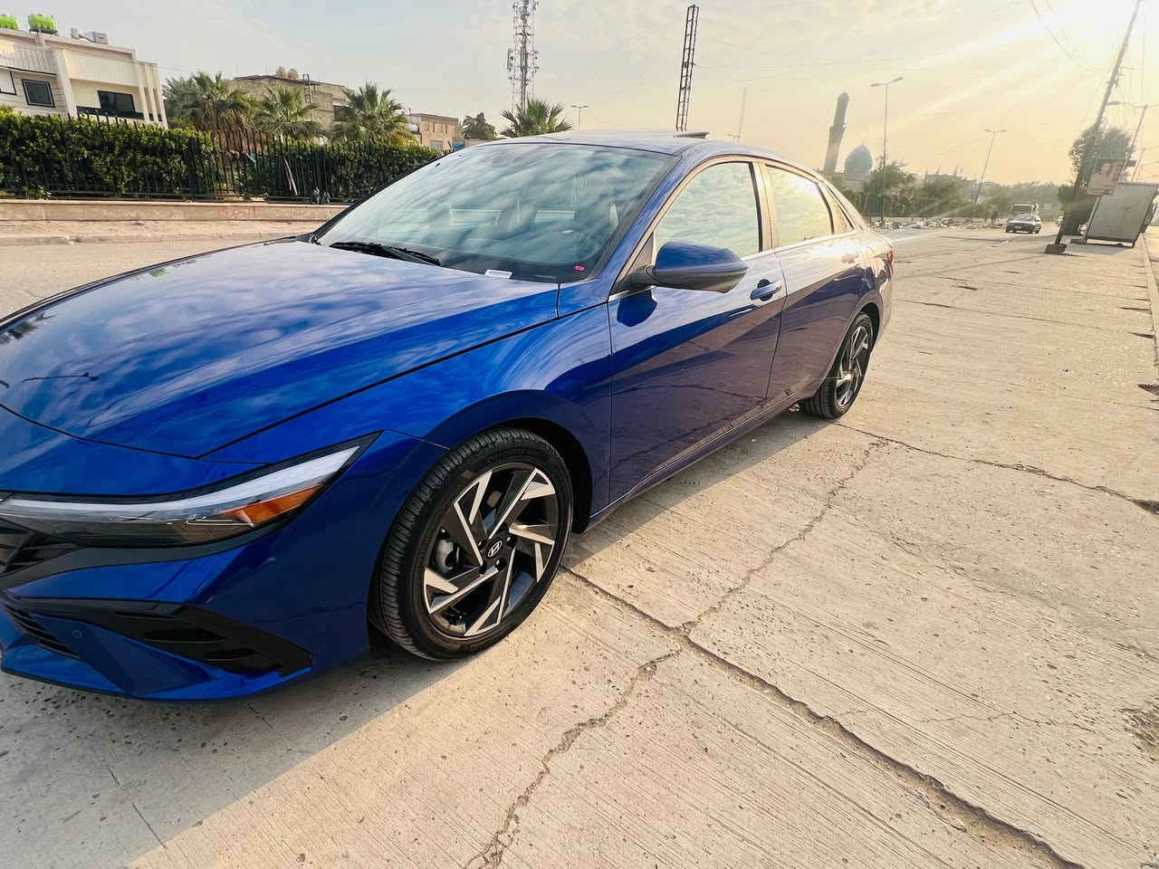 سلام عليك لبيع الانترا فول مواصفات لمتدزيروماشيه٤تالف مرقمه بغداد سياره جديدة رقم ***********
