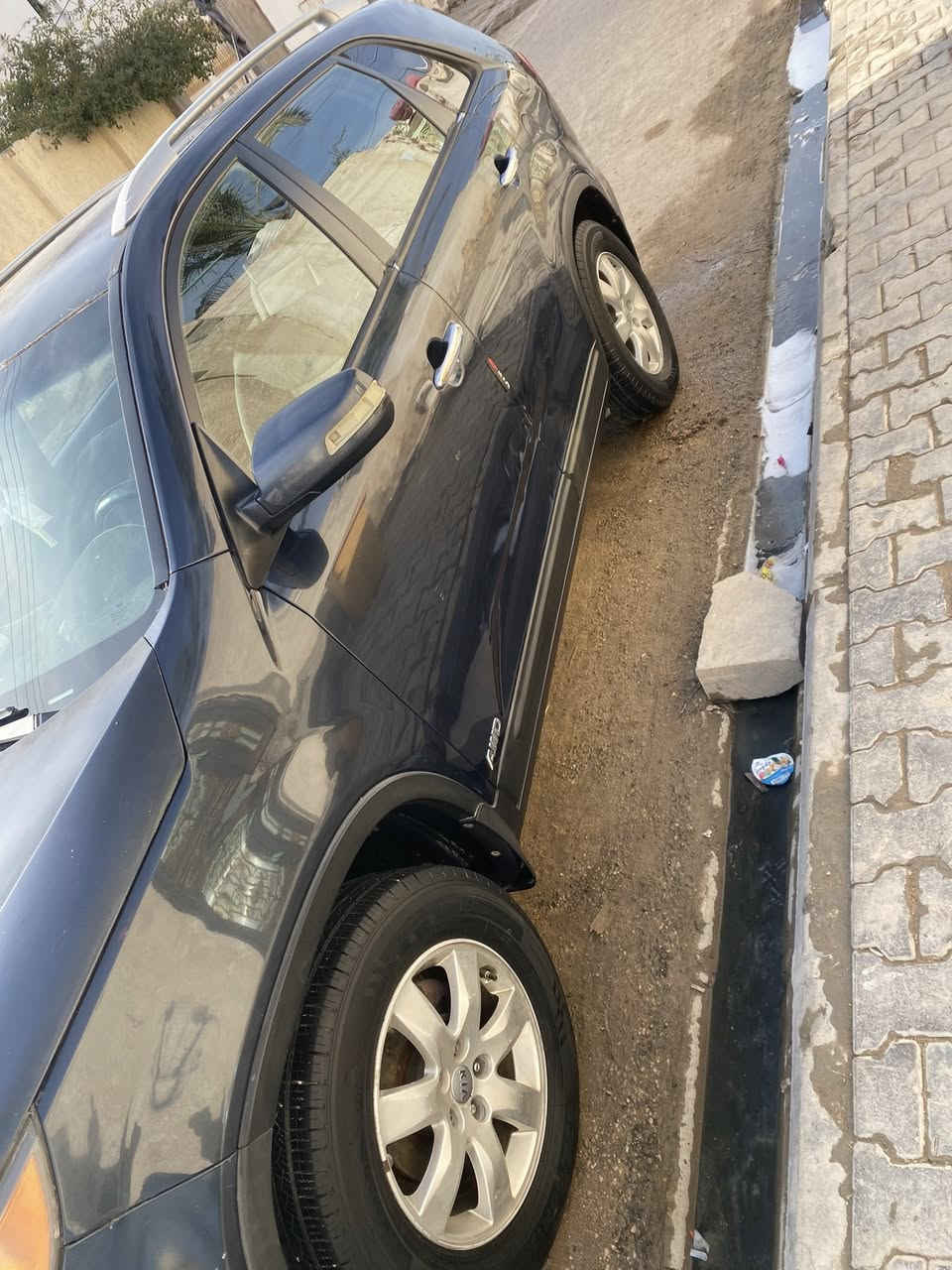 سلام عليكم اخون كيه سورنتو لون نيلي مديل 13 وارد امريكي بنيد امبدل فقط السياره جاهزه كير مكينه 6 سلندر حداديه طخم تاير كله جديد السياره جاهزه مال جناي 7 راكب دواخل اسود رقم ذي قار دولي بسمي امداور ثاني يوم مشروع وطني اشاير بلمرايه مكاني السماوه *********** اراوس كيه سيدونه
