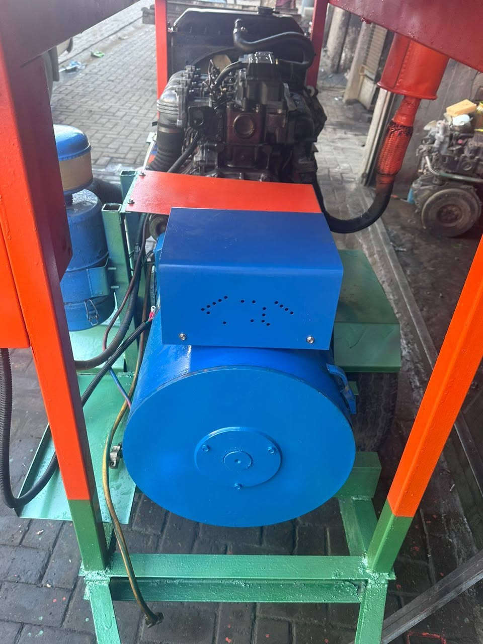 مولده كيه 
محرك 2701ستندر مكفوله 
راس توليد 30كيفي نحاس 100/100
ضمان حقيقي سعر 14ورقه بيه  مجل 
***********
