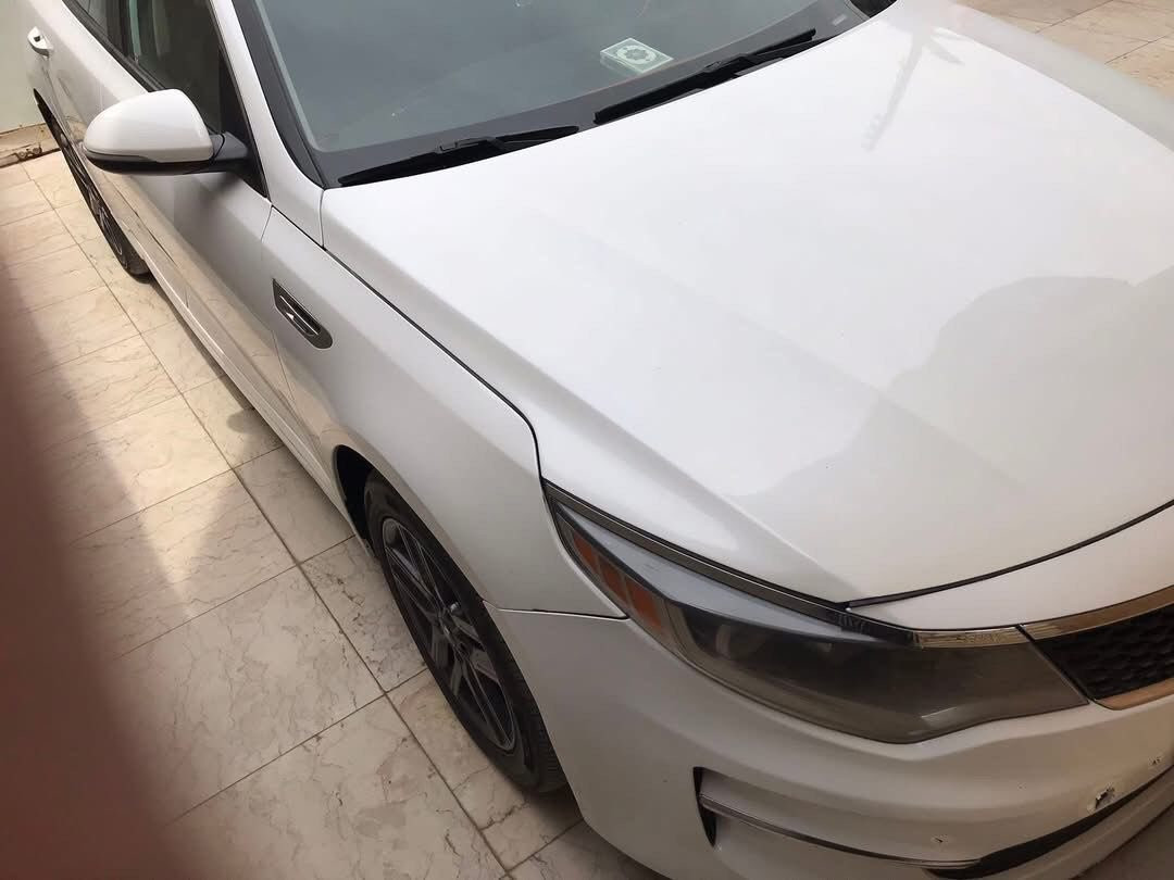 كيا اوبتيما وارد امريكي ضربتها كلش خفيفه الجاملغ والبنيد ومصلحات نفسهن يعني السياره لبيل واحد موديل 2017 رقم سليمانيه الدولي باسم ولد من البصره وصور الضربه بامريكه منشوره وي الصور السعر 137 رقم الهاتف ***********
(مكلف بنشر )
