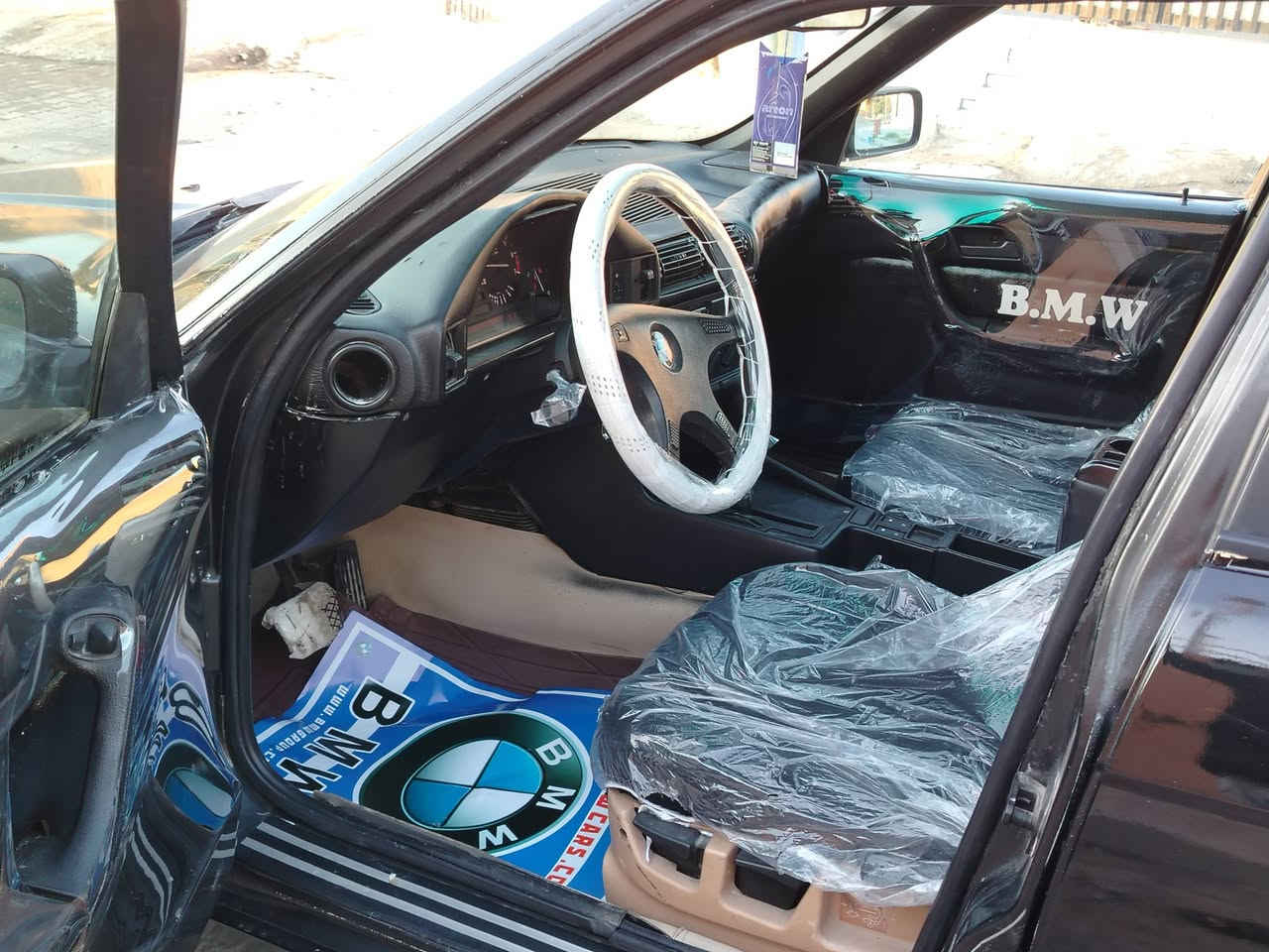 بي ام للبيع 525بلاد أوتوماتيك شرط كير محرك رقم اربيل شرط تحويل او وكاله سياره مابي ضربه سعر ٥٩ وبي مجال *********** مكاني بين كركوك واربيل موديل ٩١ سلايت تبريد شغال رقم اربيل دولي
