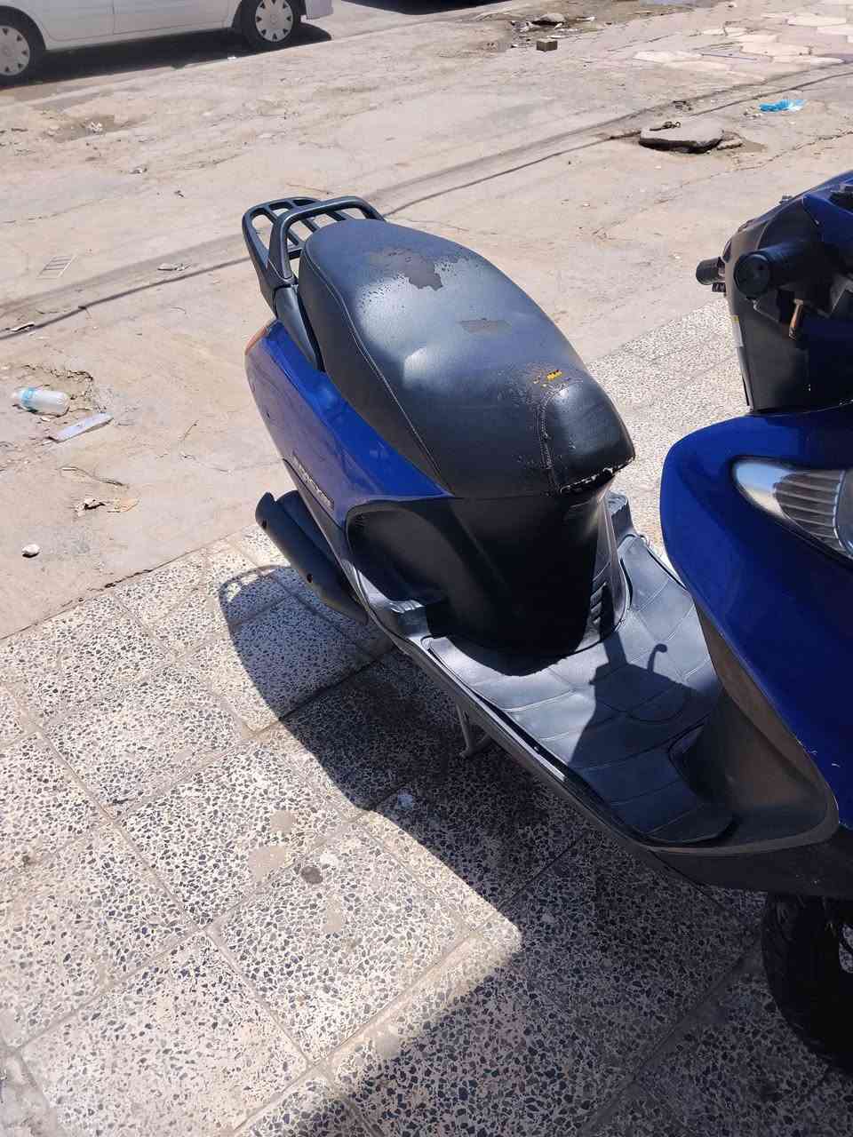 دراجه للبيع سبيسي مل ربه جديده سعرها مليون وميه وبيه مجال العنوان بغداد الحريه ***********
