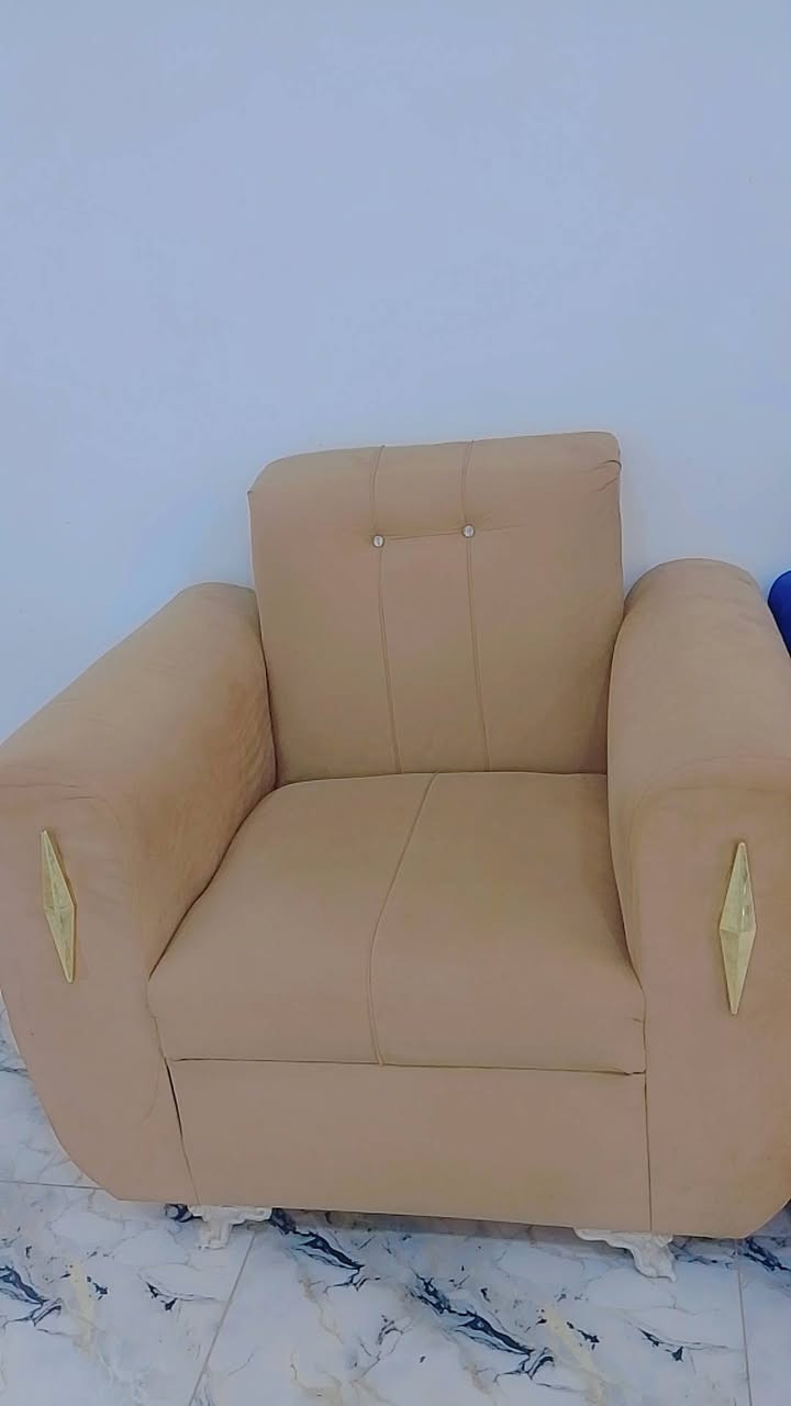 السلام عليكم عندي هذا نص تخم نظيف يتكون من 3 قطع ب 100 وبي ومجال / عنواني بغداد


**إذا كنت صاحب هذا الإعلان وتريد حذفه لأي سبب، رجاءا أرسل رسالة إلى الدعم الفني**
