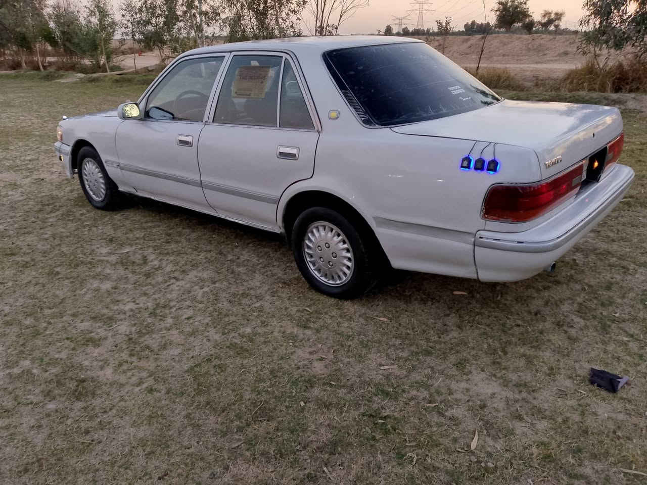 السلام عليكم  *********** مارك تكم  سعودي ايسر بلاد رقم كربلاء مشروع وطني السعر ( ٣٥ ) لون ابيض صدفي  مكفوله من كصه ونقل والعيب الشرعي مكينه وكير وحداديه خير من الله كهربائيات كله شغاله سياره جاهزه من كلشي مكانه نجف حيدريه
